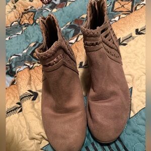 Brown Ankle Boots with Braided Detail